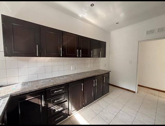 1 BEDROOM PROPERTY TO RENT IN WESTVILLE